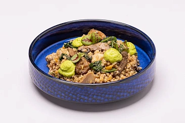 Зелёная гречка с грибами