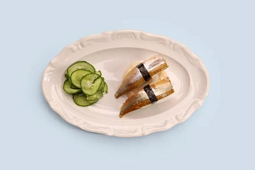 Суши из корюшки