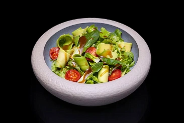 Салат с авокадо