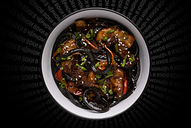 Вок со свининой и лапшой   удон Black