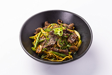 Вок с говядиной в перечном соусе