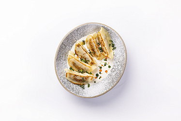 Гёдза с креветкой в сливочном соусе