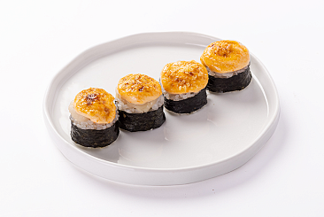 Запеченный ролл с гребешком 4 шт